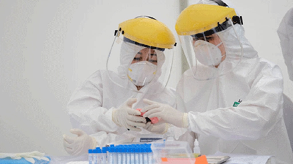 Mẹ của nhân viên bốc xếp sân bay Tân Sơn Nhất dương tính với nCoV