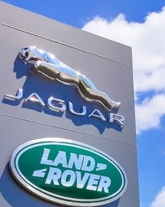 Tấn công mạng 5 tuần, Jaguar Land Rover (JLR) hạ dự báo lợi nhuận 2026 về 0%, dòng tiền âm 3,4 tỷ USD