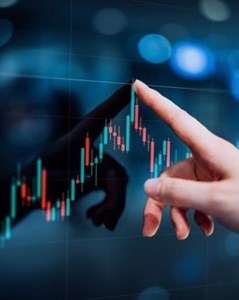 Cổ phiếu Vietjet (VJC) tăng kịch trần, trở thành trụ đỡ chính giúp VN-Index lấy lại sắc xanh