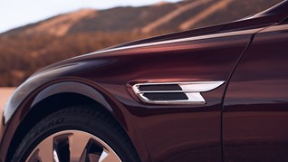 H&#224;nh tr&#236;nh viễn du xa hoa c&#249;ng Bentley Flying Spur - Ảnh 3