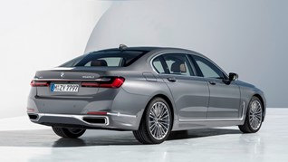C&#243; trong tay 85.000 USD, chọn sedan hạng sang n&#224;o của Đức? - Ảnh 9