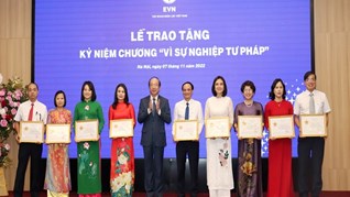 Thứ trưởng Phan Ch&#237; Hiếu dự Hội nghị ph&#225;p chế của Tập đo&#224;n Điện lực Việt Nam v&#224; hưởng ứng Ng&#224;y Ph&#225;p luật Việt Nam năm 2022 - Ảnh 2