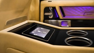 Chiếc Brabus G V12 900 đầu ti&#234;n đ&#227; được b&#225;n - Ảnh 8