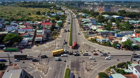 TP.HCM kiến nghị Bộ GTVT xúc tiến 5 dự án lớn