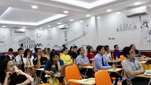 Một trường ở TP HCM thưởng Tết 150 triệu đồng cho giáo viên