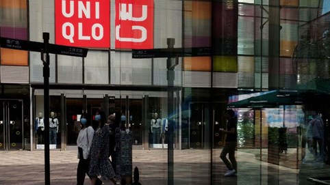 Uniqlo Nhật Bản tăng 40% lương cho nhân viên trong đầu năm mới