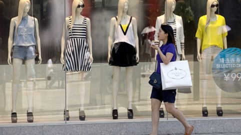 Giới nhà giàu Trung Quốc chi gần 54 tỷ USD mua hàng xa xỉ trong nước