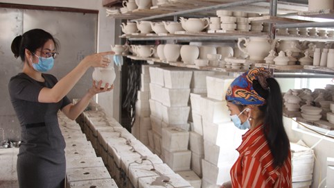 Lâm Thu Huyền - Chủ thương hiệu Gốm Lam: Nỗ lực gìn giữ và lan toả nét đẹp văn hoá Việt