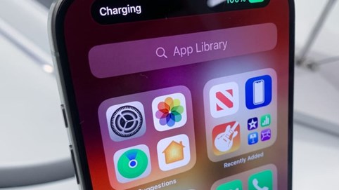 Chia sẻ mẹo ít người biết khi dùng iPhone, cựu nhân viên Apple thu hút hơn 20 triệu view chỉ với một clip