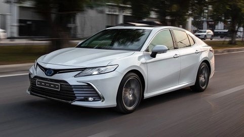 Toyota Camry vẫn giữ vững 'ngôi vương' phân khúc sedan hạng D