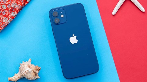 Chiếc smartphone lừng lẫy một thời bất ngờ giảm kỷ lục 13 triệu đồng đầu năm 2024, rẻ chưa từng có trong lịch sử