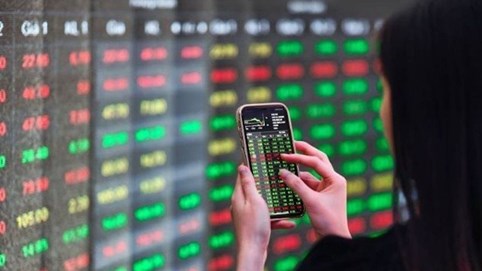 Cổ phiếu một doanh nghiệp "cháy hàng" 11 phiên liên tiếp, thị giá cao gấp 3 lần sau chưa đầy 1 tháng, điều gì đang diễn ra?