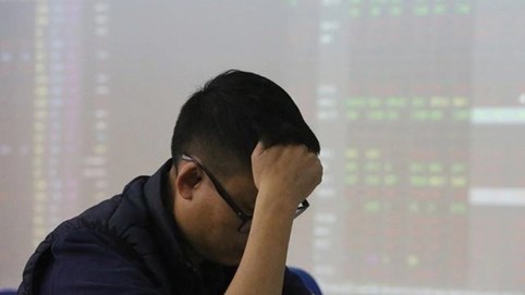 Khối ngoại khép lại năm Giáp Thìn với tuần bán ròng hàng trăm tỷ, 