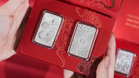 Đầu năm có nên mua bạc?