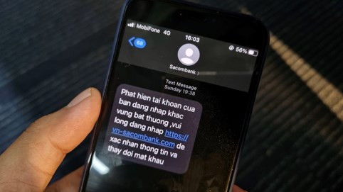 Mất tiền trong tài khoản và bị mạo danh, đã đến lúc ngân hàng bỏ SMS