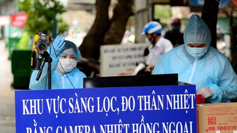 Thêm 24 trường hợp dương tính với SARS-CoV-2, TP HCM họp khẩn