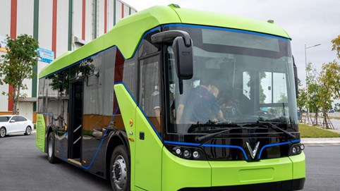 TP HCM thí điểm 5 tuyến xe buýt điện 