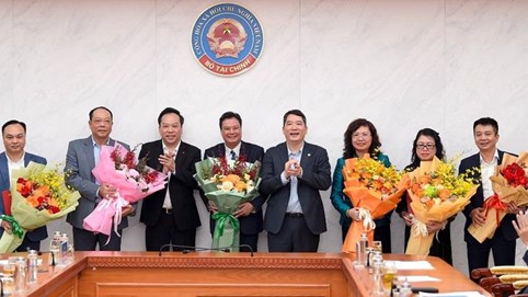 Đảng ủy Bộ Tài chính công bố các Quyết định về nhân sự