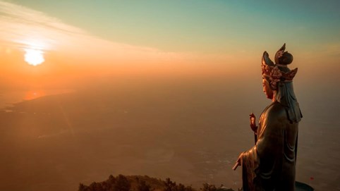 Nam Bộ: Đầu xuân Lễ Phật, Bái Linh Sơn Thánh Mẫu, chiêm ngưỡng Tượng Phật Bà cao nhất châu Á