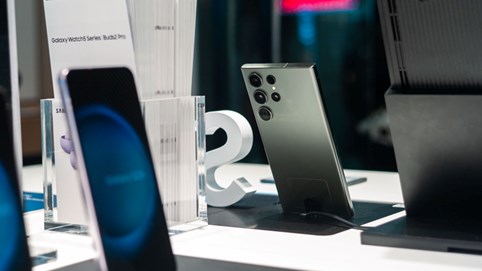 Xu hướng tiêu dùng: Người Việt mua Galaxy S23 cứ mẫu đắt nhất mà mua