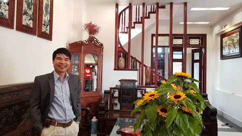 Nghệ nhân Phạm Hà: Thành công và nổi danh với dòng tranh gốm sứ