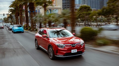 VinFast mang về 1,2 tỷ USD doanh thu trong năm 2023, đặt mục tiêu bàn giao 100.000 ô tô điện trong 2024