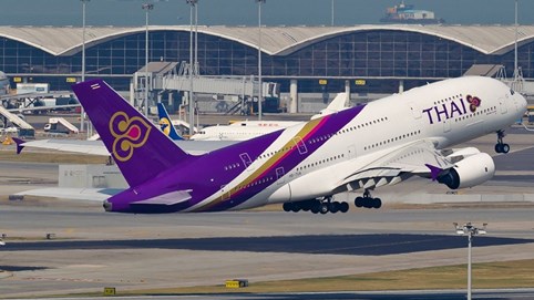 Thai Airways lỗ kỷ lục, bị xem xét hủy niêm yết
