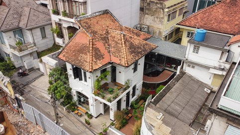 Quán cà phê giao thoa giữa quá khứ và hiện tại