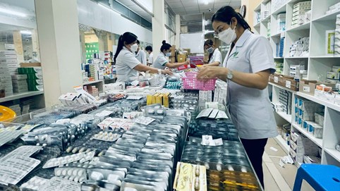 Chính phủ ban hành Nghị quyết số 30/NQ-CP về bảo đảm thuốc, trang thiết bị y tế