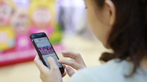 Mobile Money khác gì ví điện tử, mobile banking?