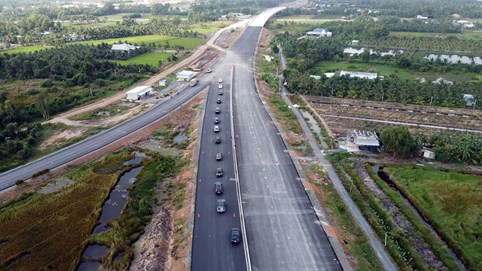 Cần gần 200.000 tỷ đồng phát triển giao thông miền Tây