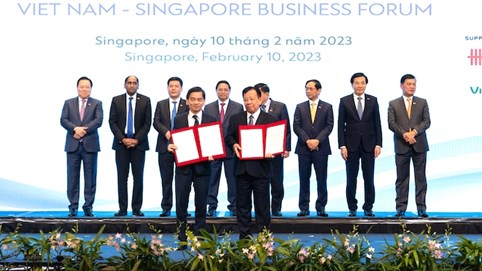 Becamex IDC và Sembcorp muốn phát triển 5 khu công nghiệp xanh