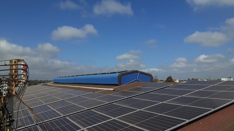 Bùng nổ điện mặt trời áp mái, nhiều dự án phải tiết giảm phát điện