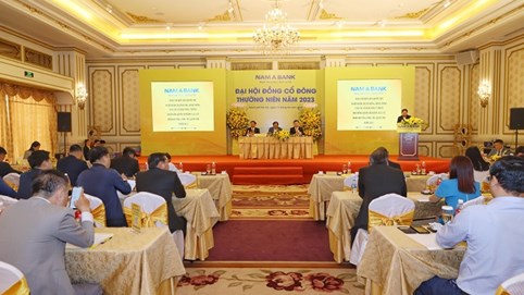 ĐHĐCĐ Nam A Bank: Chốt kế hoạch niêm yết trên sàn HNX hoặc HoSE, mở rộng mạng lưới và chi nhánh tại nước ngoài