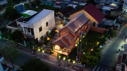 Cách thiết kế ấn tượng khiến ngôi nhà có nắng cả ngày