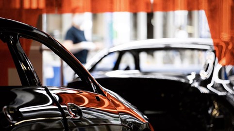 Từ Ford, Honda đến Hyundai, hàng loạt nhà máy ô tô lớn nhất thế giới phải đóng cửa im lìm vì thiếu chip