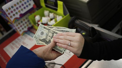 Bloomberg: 60 tỷ USD trong gói kích thích mới của Mỹ sẽ 'chảy' đến Trung Quốc