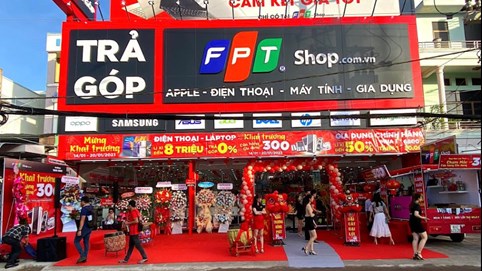 FPT Retail: Doanh thu 2023 dự đạt đỉnh mới 34.000 tỷ, tuyên bố Long Châu là nhà thuốc có số cửa hàng lớn nhất Việt Nam