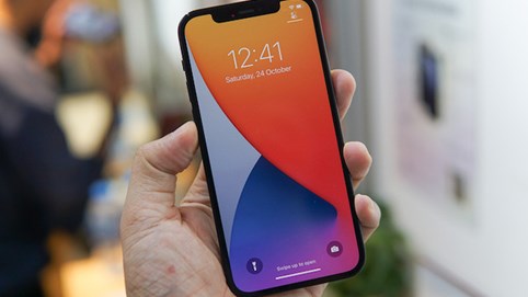 iPhone 12 Pro giảm 8 triệu đồng