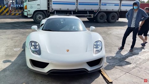 Siêu phẩm Porsche 918 Spyder chính thức có mặt tại Việt Nam