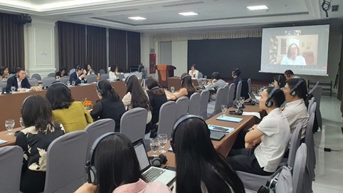 Tham vấn hoàn thiện pháp luật về bảo vệ trẻ em