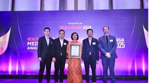 FPT Long Châu thắng giải đổi mới sáng tạo của năm tại Healthcare Asia Pharma Awards 2025