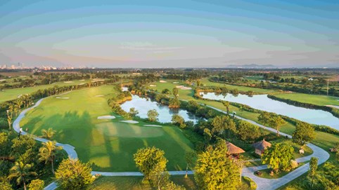 Giới thượng lưu thỏa mãn khát khao “đưa sân golf về nhà”