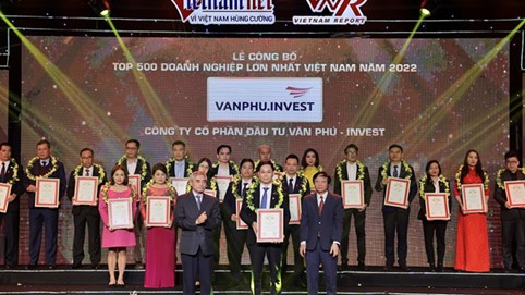 Văn Phú - Invest ghi danh “Top 10 Chủ đầu tư bất động sản 2023”