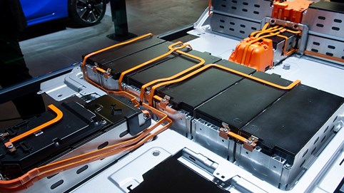 Pin của ô tô điện dùng được trong bao lâu?