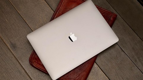 Báo hiệu khủng hoảng của Apple khi doanh số bán MacBook giảm 40%: 