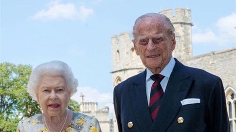 Mối tình bền chặt 73 năm của Hoàng thân Philip và Nữ hoàng Elizabeth II