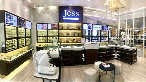 ASHLEY NGÔ - Chủ tịch Tập đoàn Mắt kính Ánh Rạng: Kinh doanh bằng cái “tâm” và trách nhiệm với cộng đồng