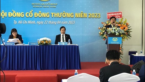 ĐHCĐ Địa Ốc Hoàng Quân (HQC) 2023: Khuyến khích cổ đông bán bất động sản sẽ nhận hoa hồng 1%, tập trung giải quyết nợ thuế, thặng dư vốn cổ phần và đưa thị giá về 10.000 đồng/cổ phiếu