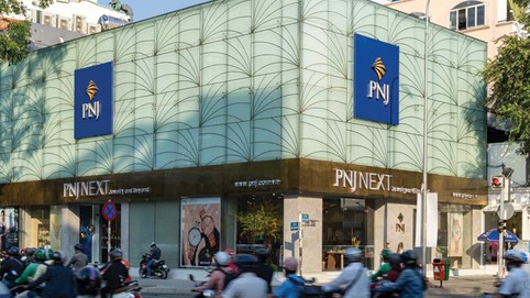 ĐHĐCĐ PNJ đặt kế hoạch lợi nhuận thận trọng 2025 sau năm kỷ lục, hé lộ mảng kinh doanh mới và kế hoạch mua lại cổ phiếu